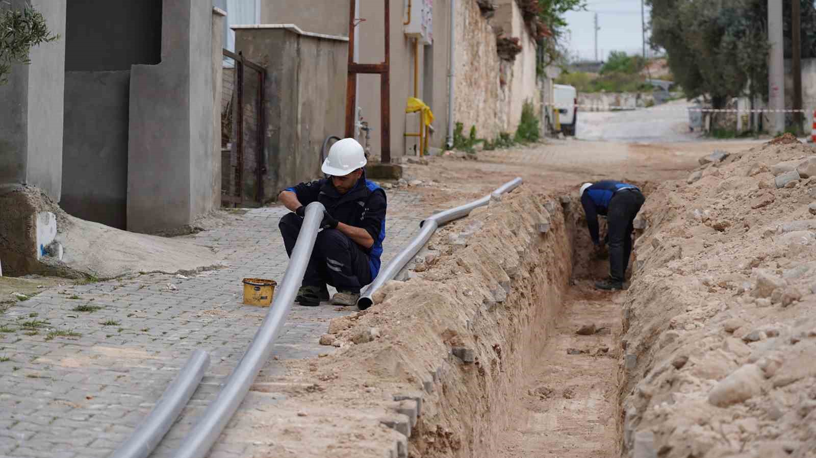 Yatağan Dere Mahallesi’nde içme suyu hatları yenileniyor

