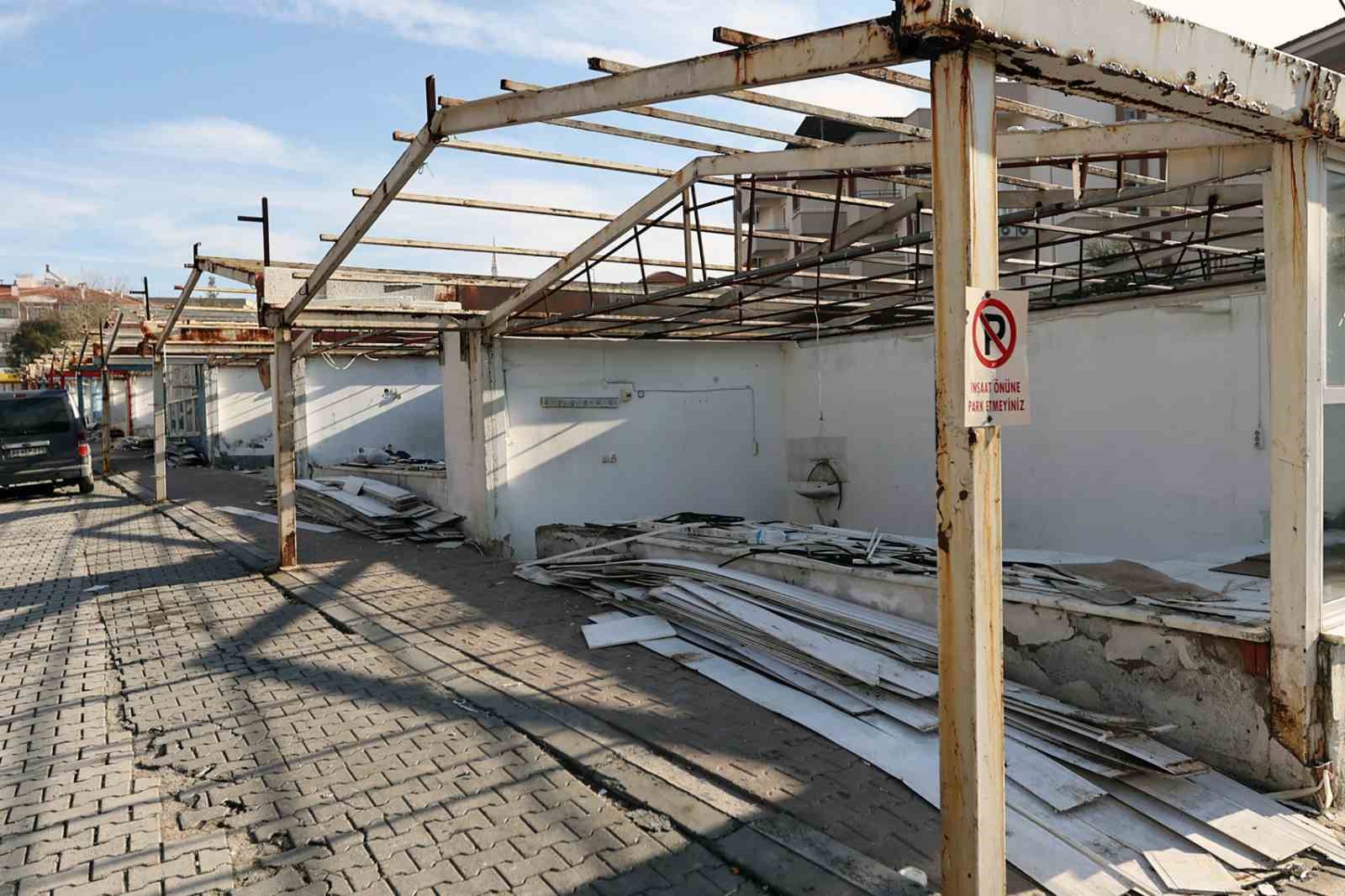 Yatağan pazaryeri modern ve konforlu bir yapıya kavuşuyor
