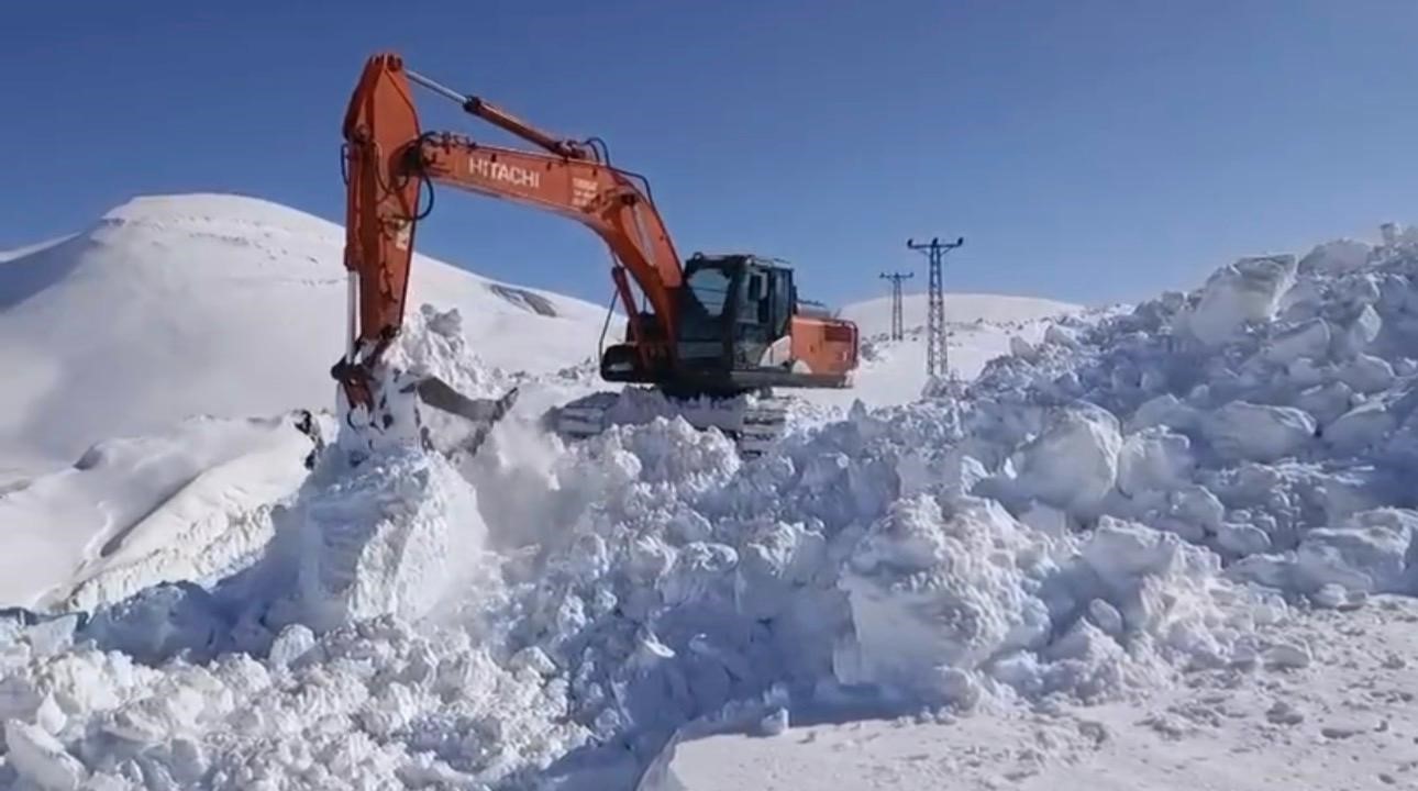 Yayla yolları için seferber oldular

