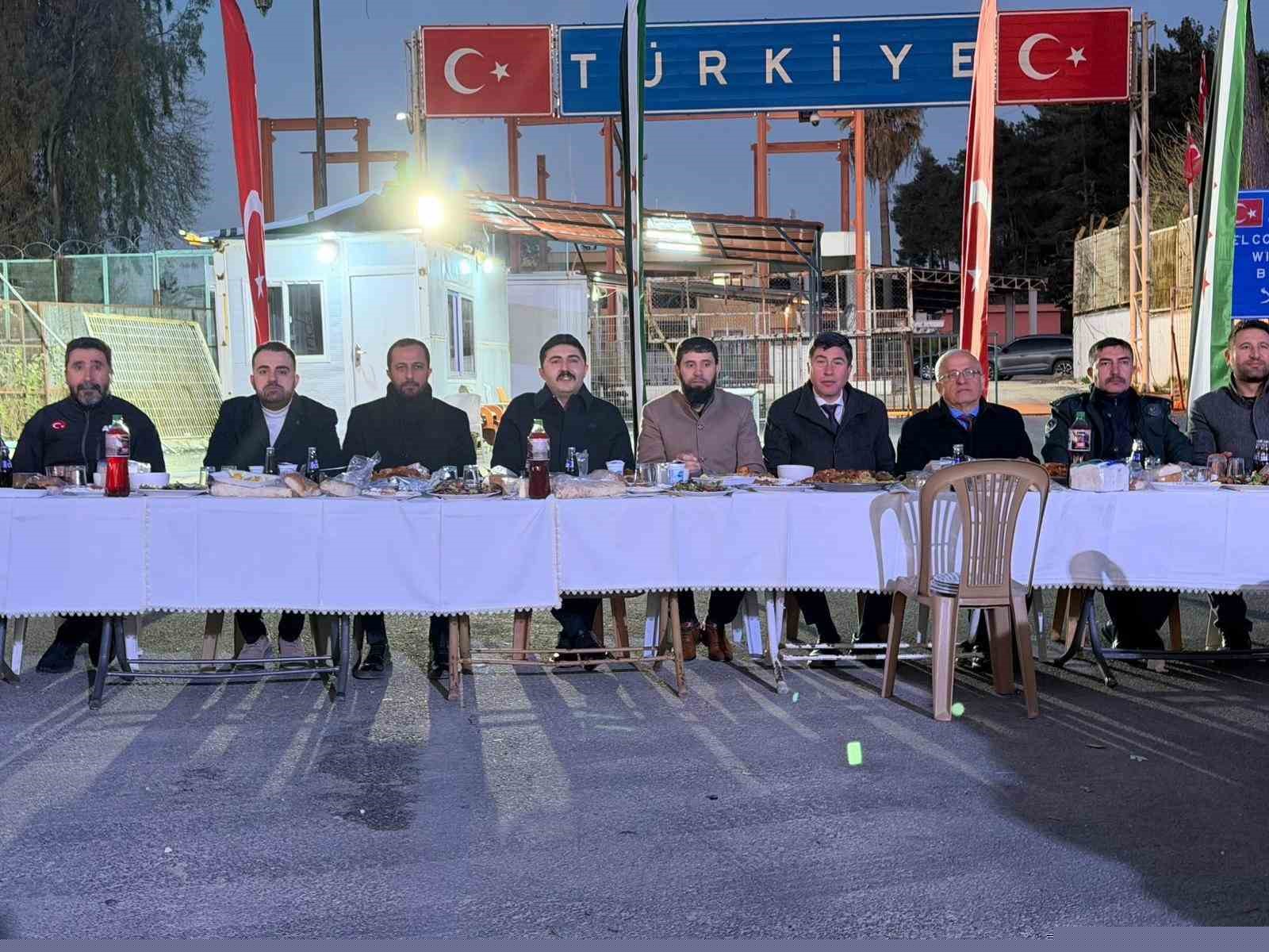 Yayladağı Gümrük Kapısı’nda dostluk iftarı
