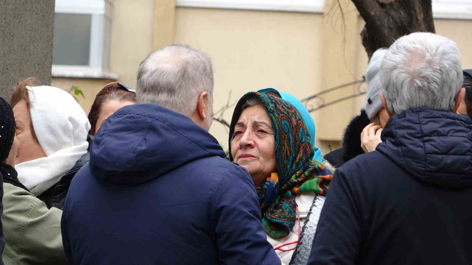 Yazar Ahmet Turan Alkan Bursa’da toprağa verildi
