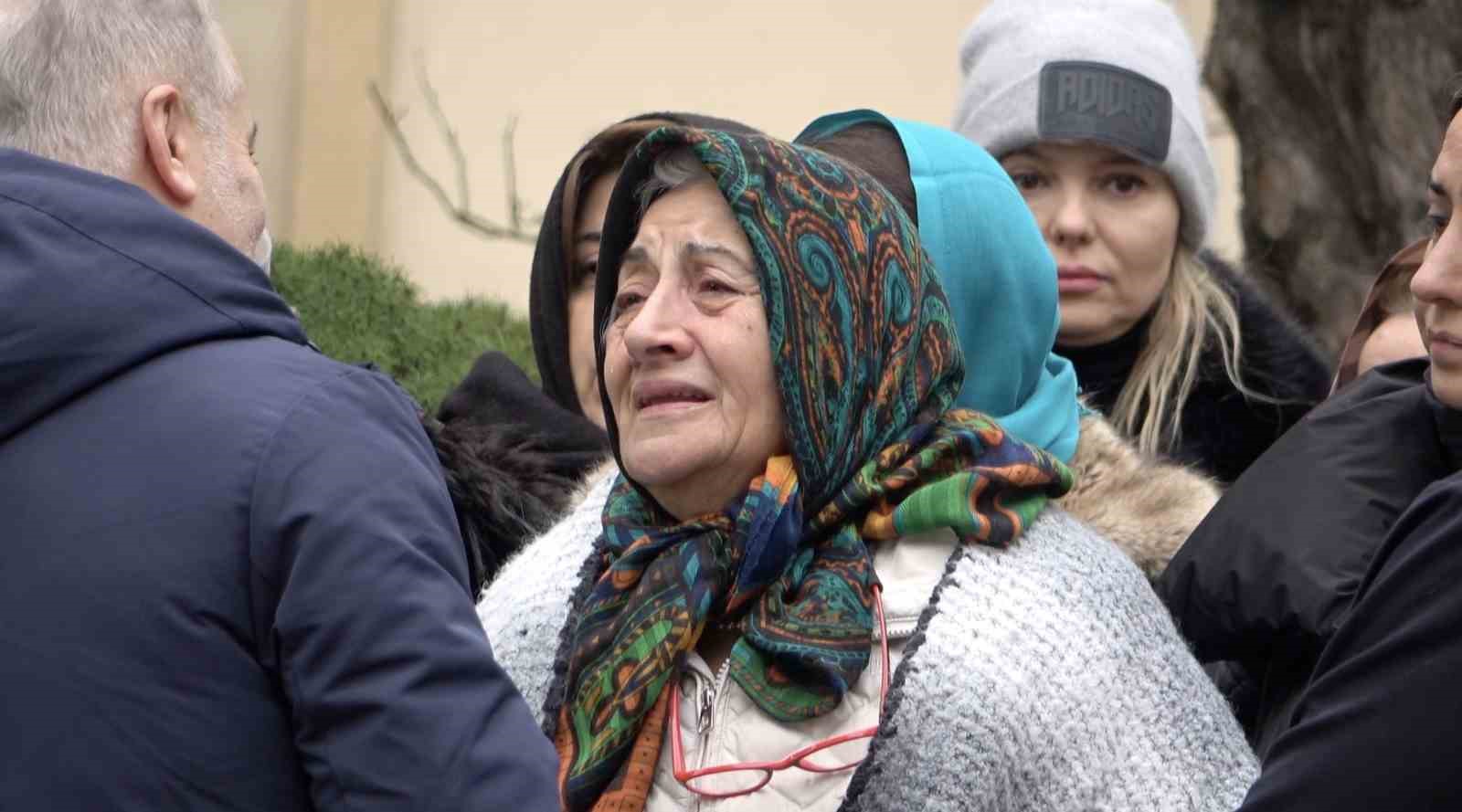 Yazar Ahmet Turan Alkan Bursa’da toprağa verildi
