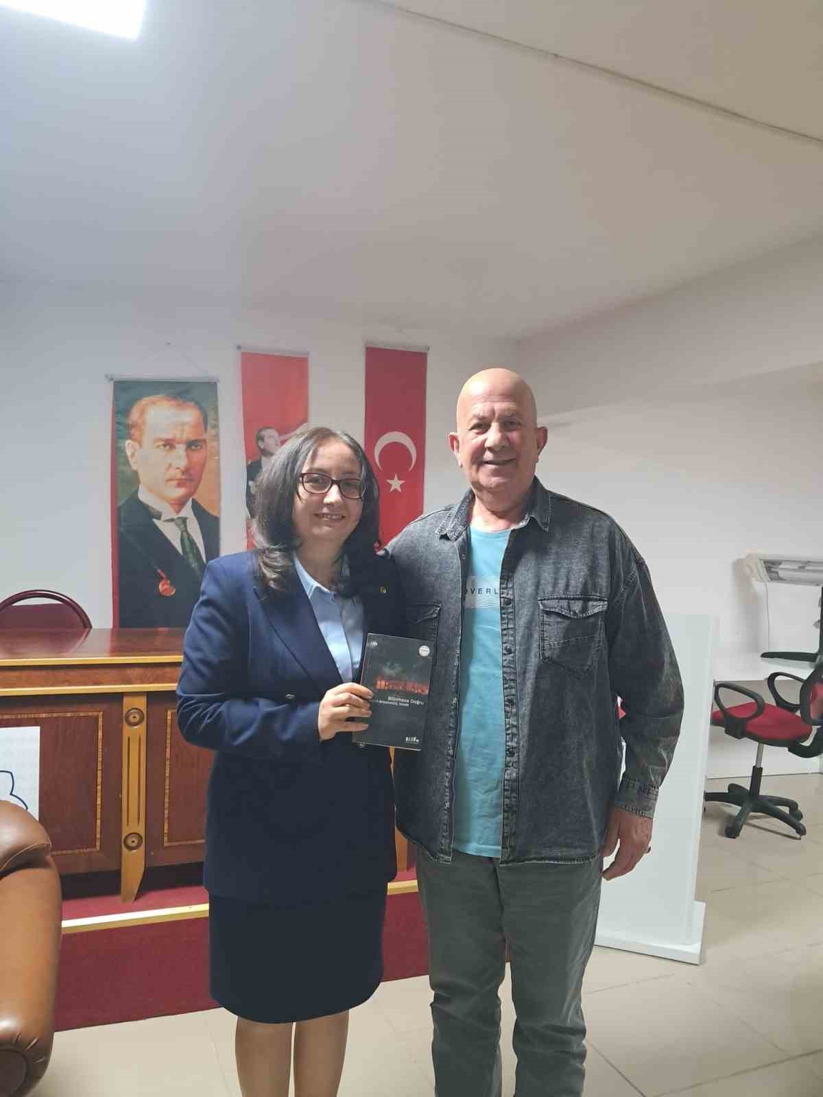 Yazar Hülya Başarangil Demir, Bilecik’te okuyucuyla bir araya geldi
