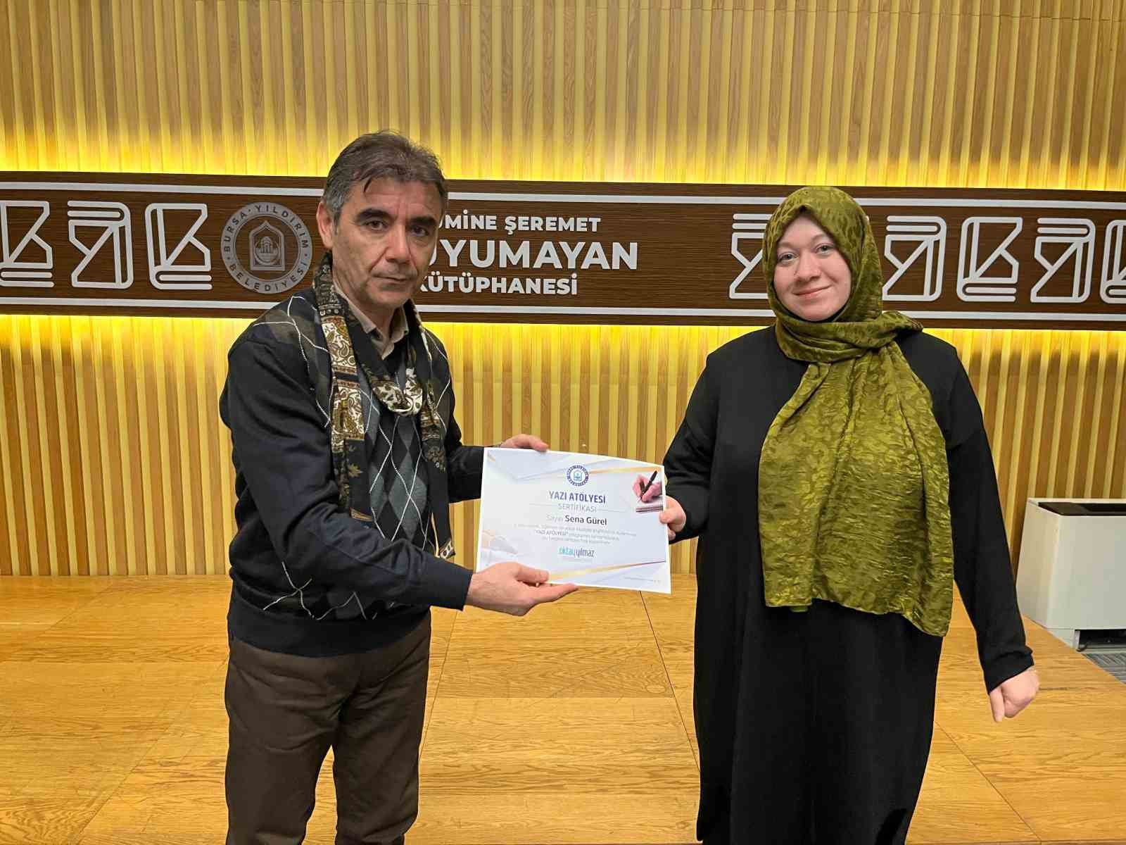 Yazı atölyesi ilk mezunlarını verdi
