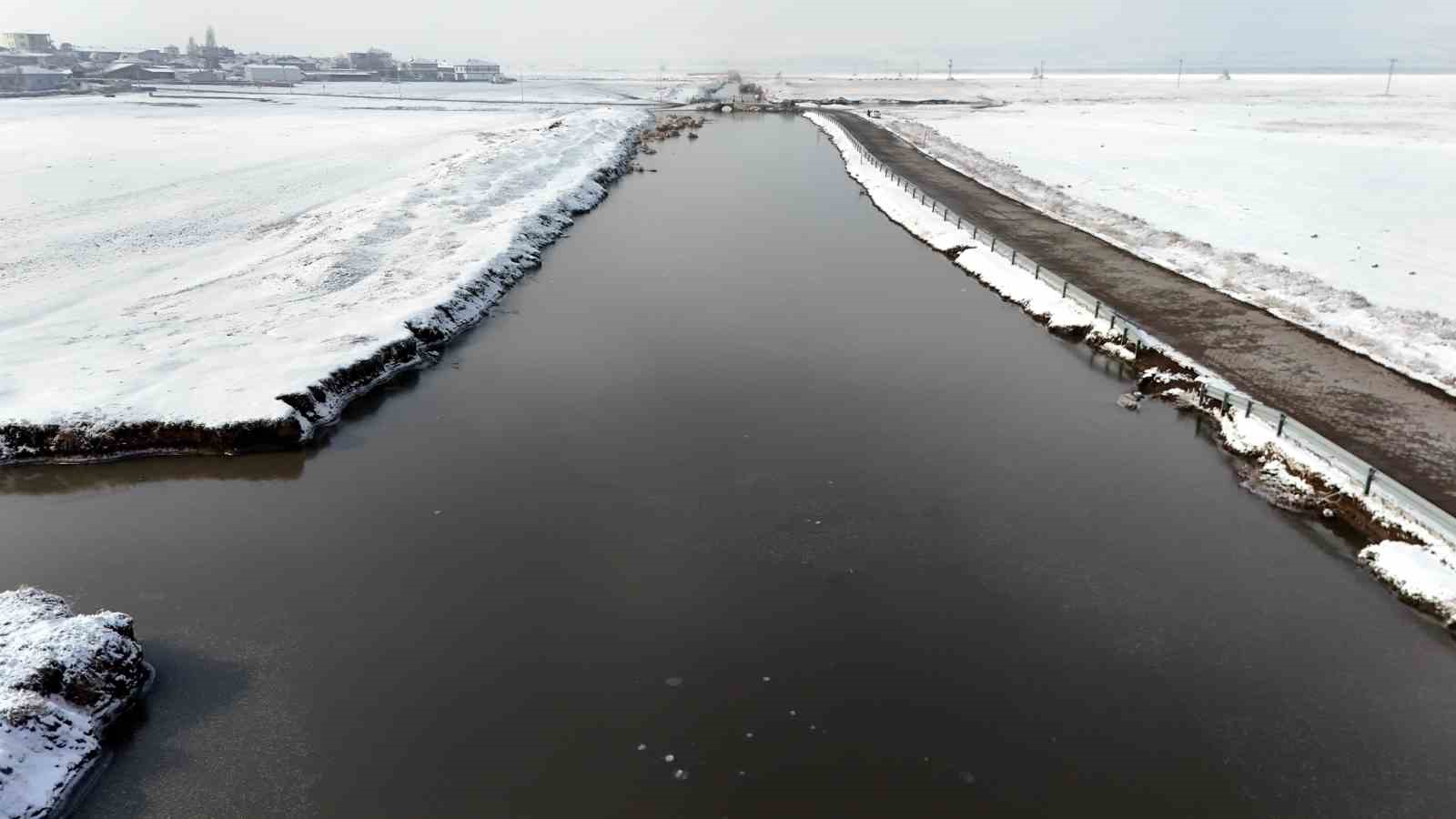 Yazın safari kışın buz pisti
