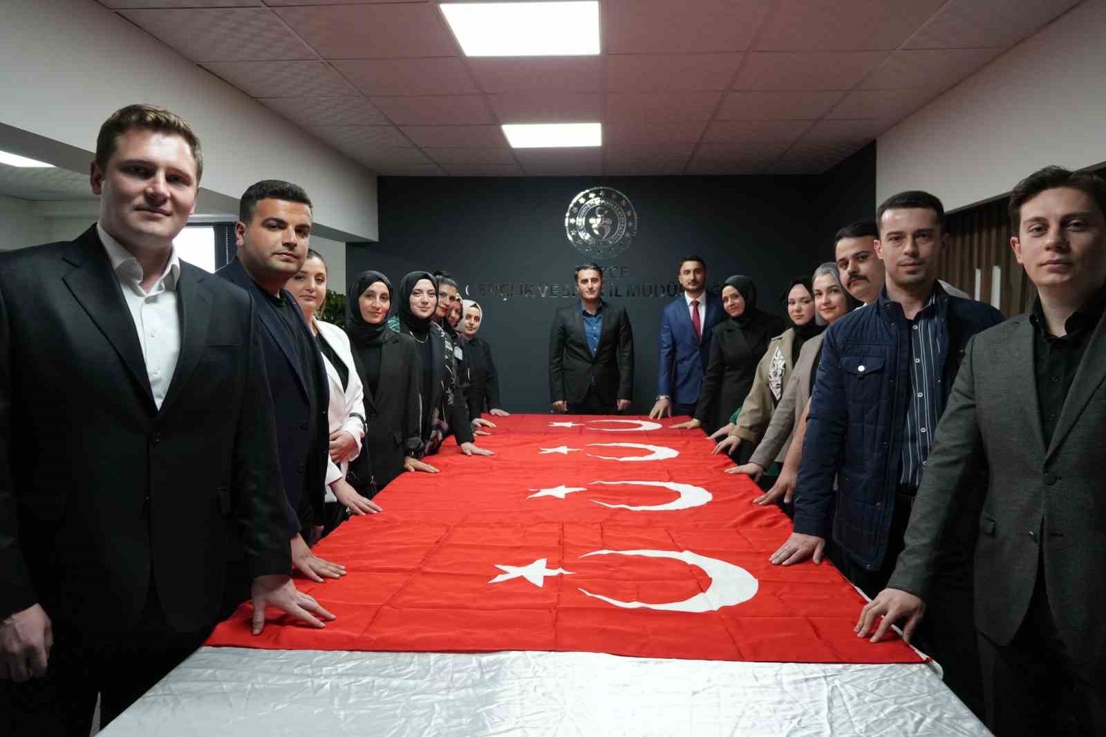 Yemin ederek görevlerine başladılar
