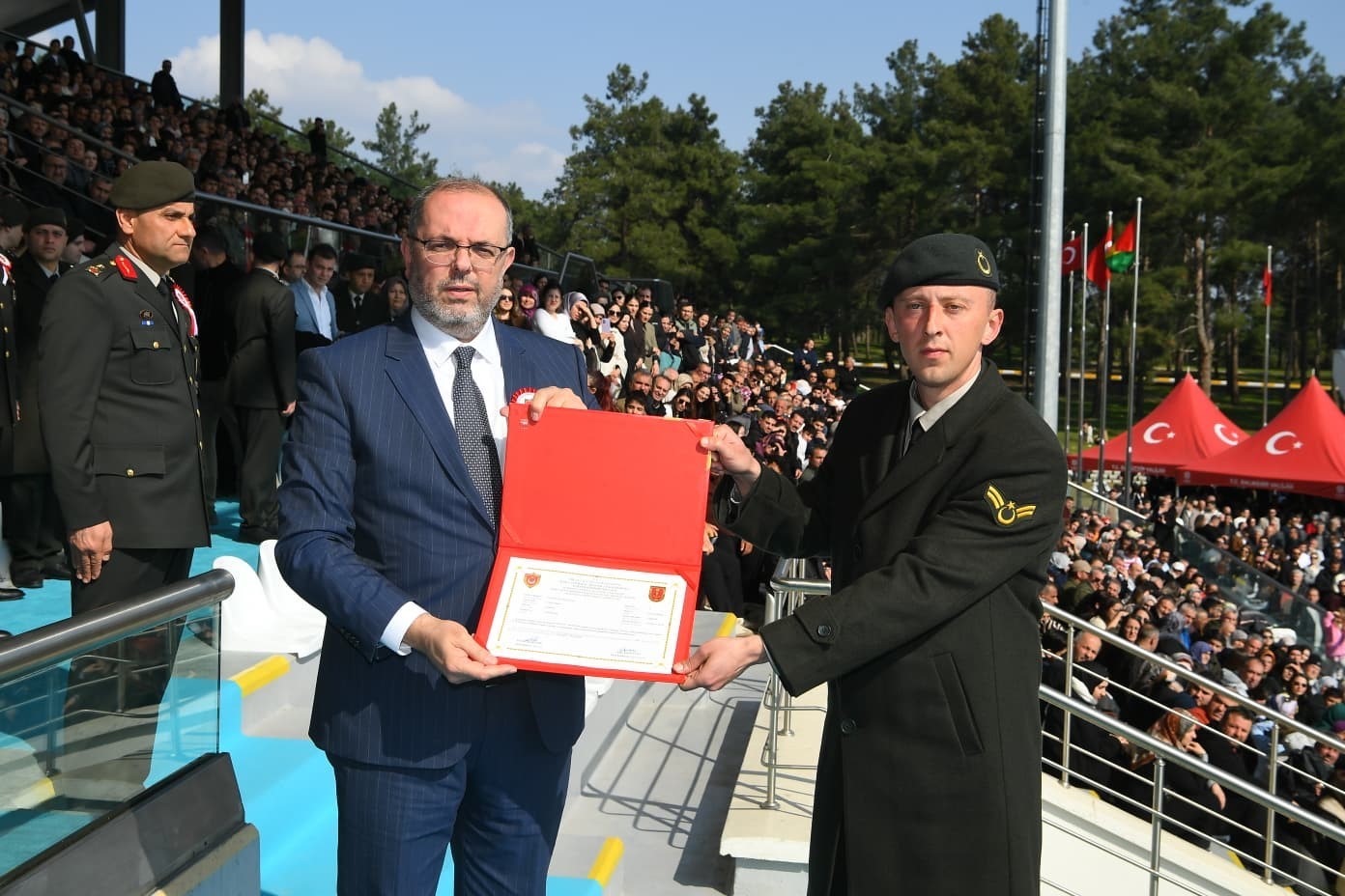 Yeni astsubaylar mezun oldu
