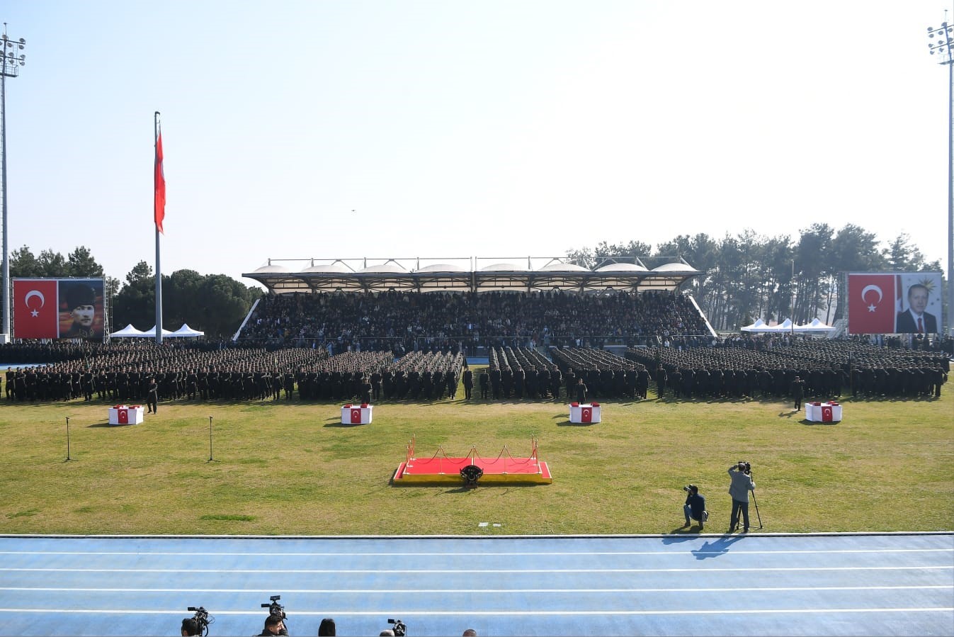 Yeni astsubaylar mezun oldu
