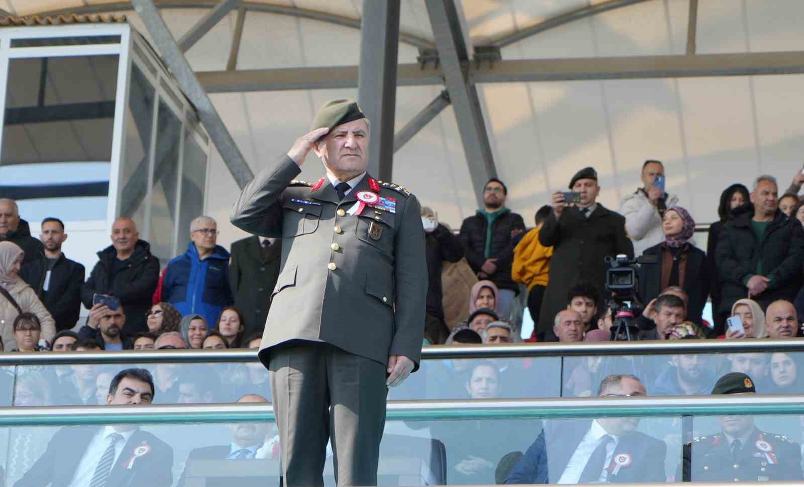 Yeni astsubaylar mezun oldu
