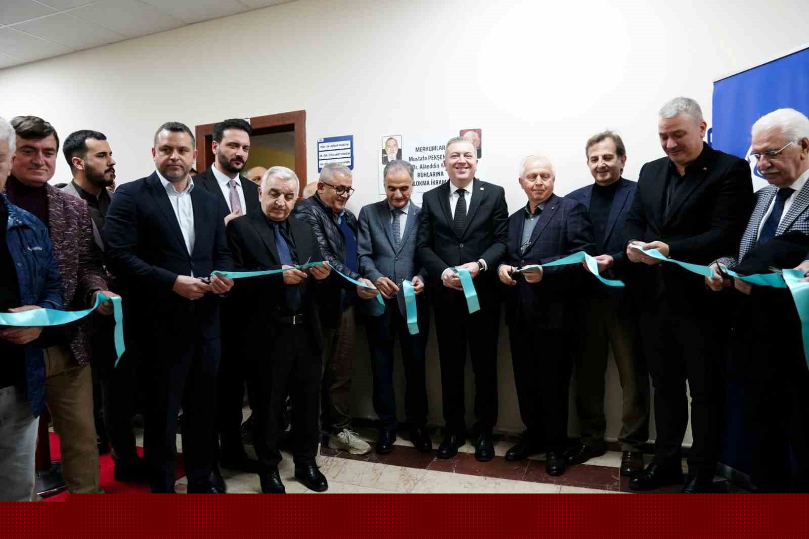 Yeni konser salonu hizmete müzikal tören ile açıldı
Yeni konser salonu hizmete müzikal tören ile açıldı