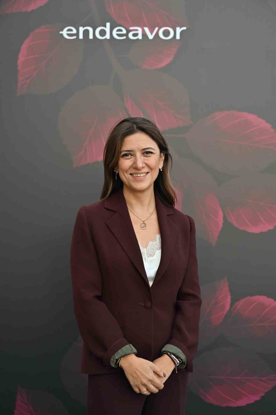 Yeni nesil çalışan ücretten fazlasını istiyor
Yeni nesil çalışan ücretten fazlasını istiyor