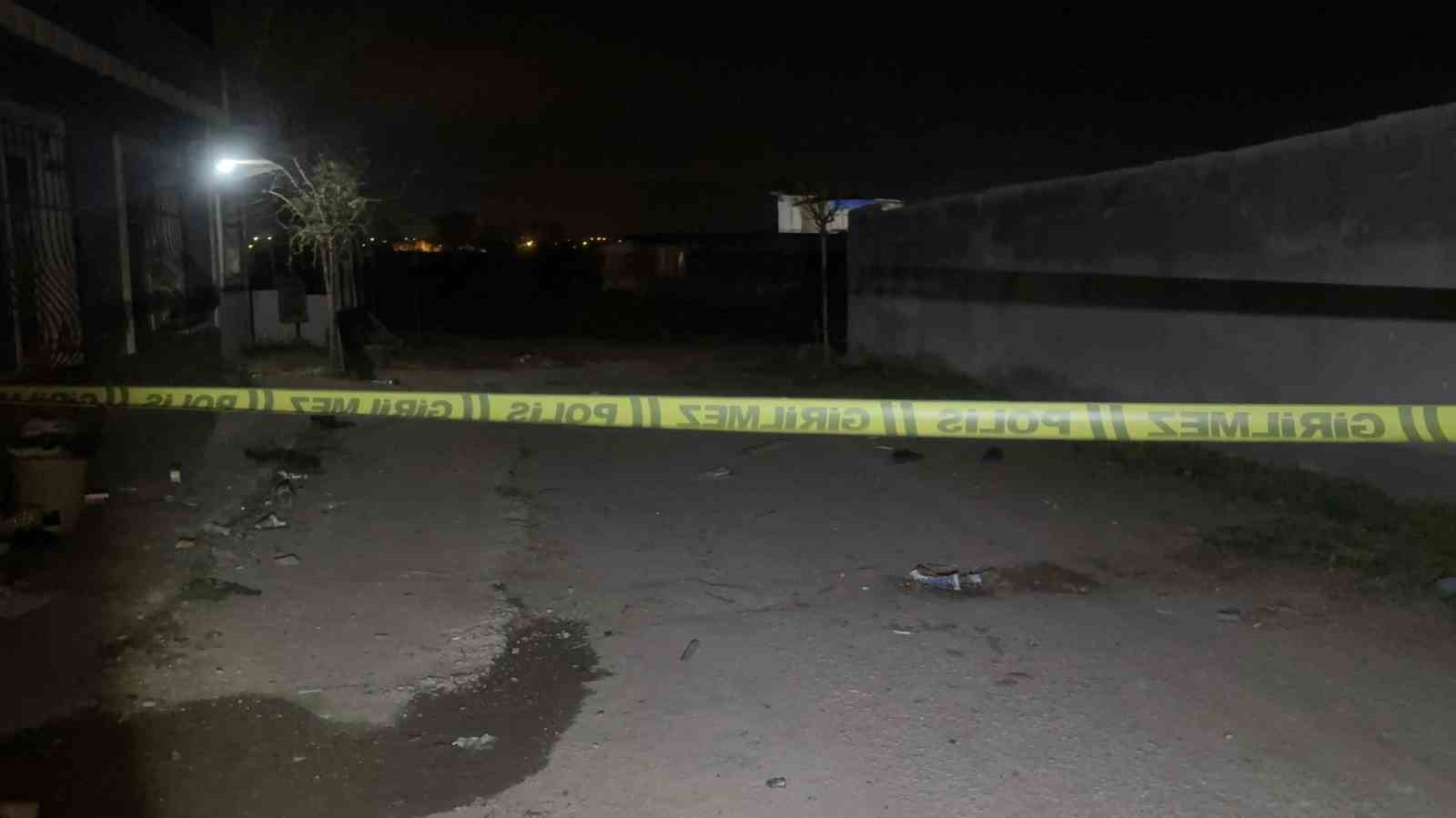 Yeni taşındıkları eve husumetlileri geldi, 14 yaşındaki çocuk silahla vuruldu
