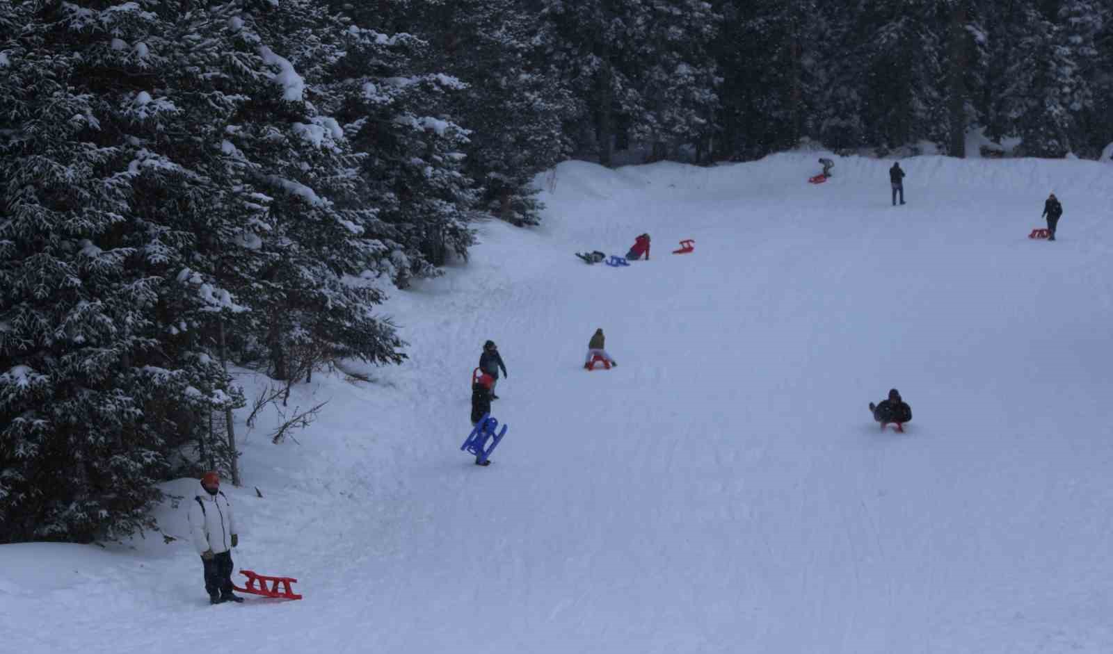Yeni yıl tatilinde vatandaşlar Ilgaz Dağı’na akın etti

