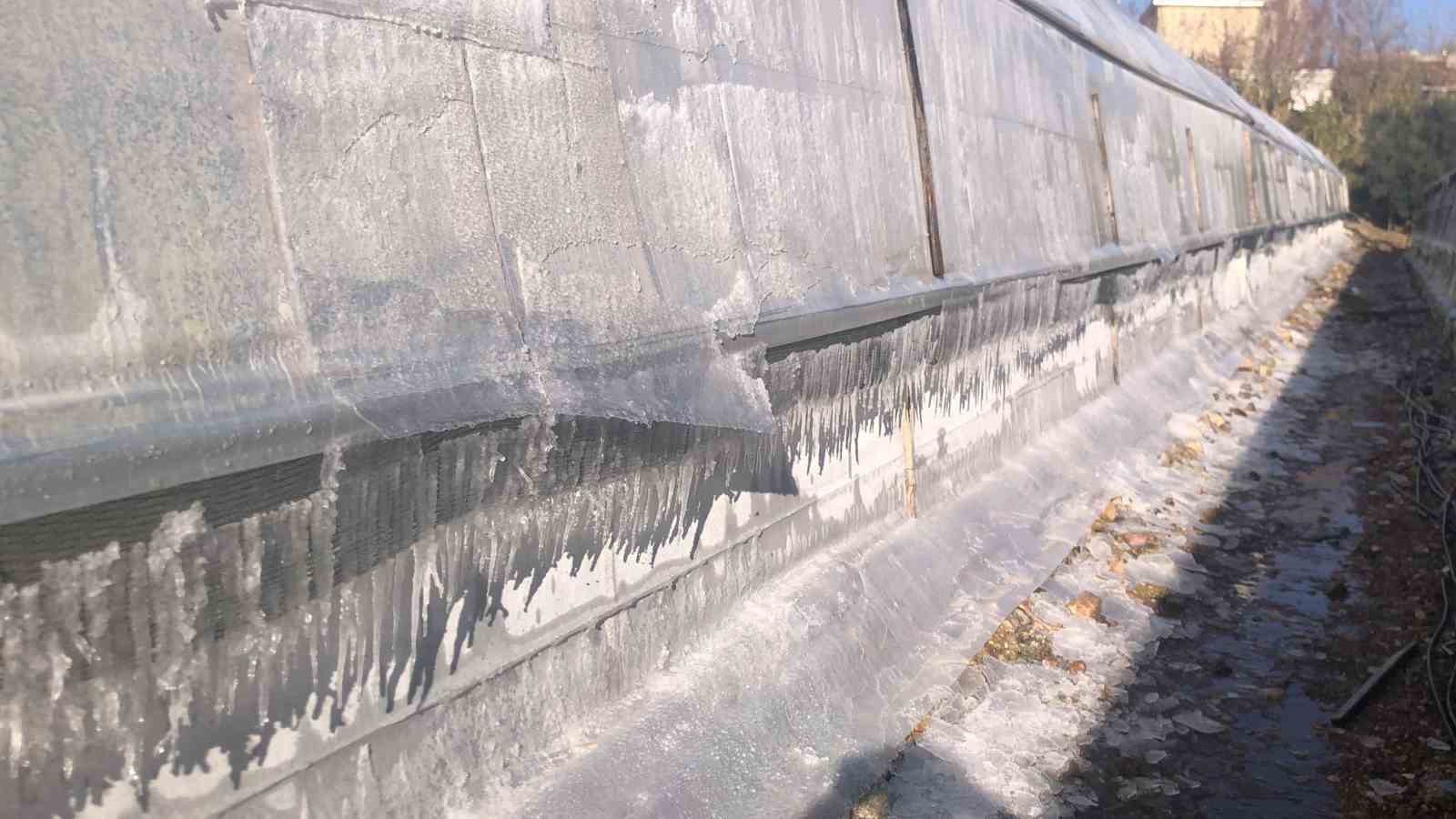 Yeni yıla ’don’ nöbetiyle girdiler
