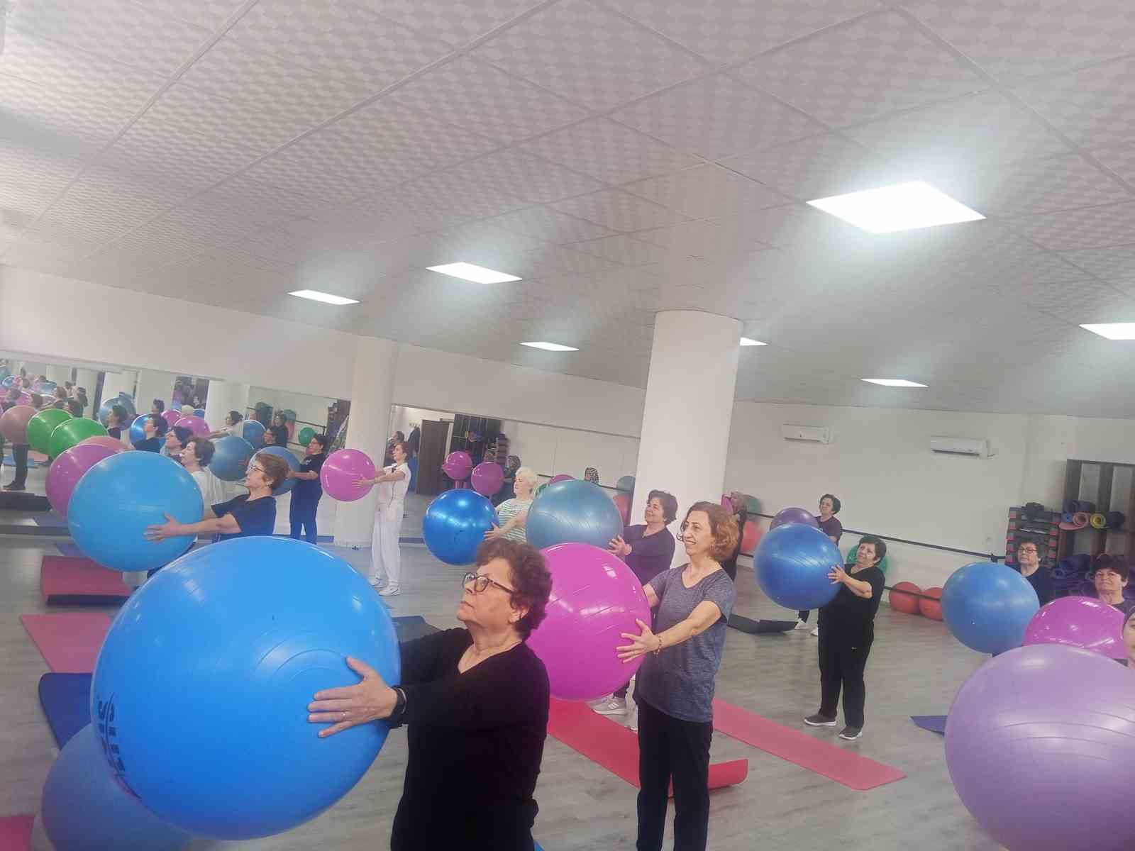 Yenipazar Sağlıklı Yaşam Merkezi’nde kurslar devam ediyor
