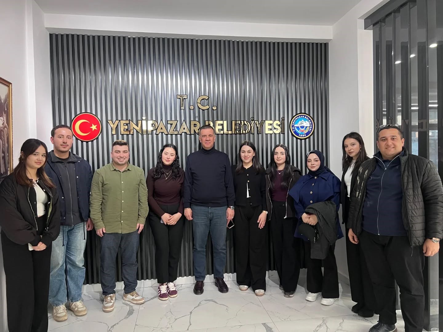 Yenipazar’da gençlerin sesi yönetimle buluştu
