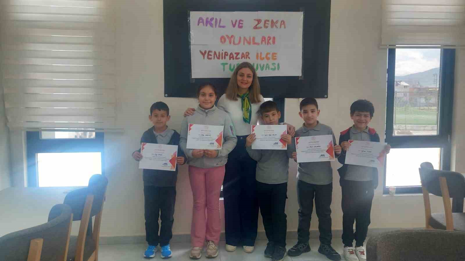 Yenipazar’da minik zihinler yarıştı, şampiyonlar belli oldu
