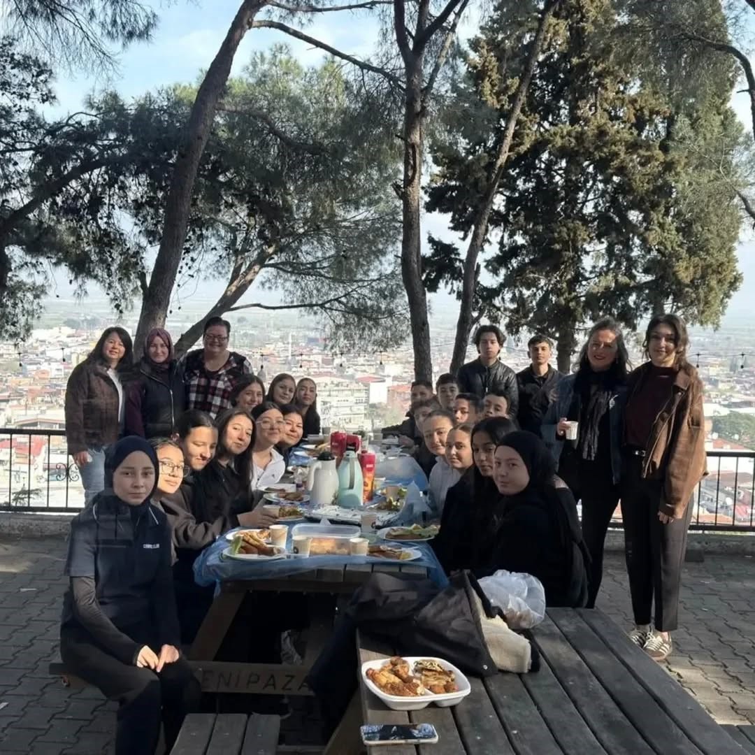 Yenipazar’da öğrencilerden doğaya sahip çıktı
