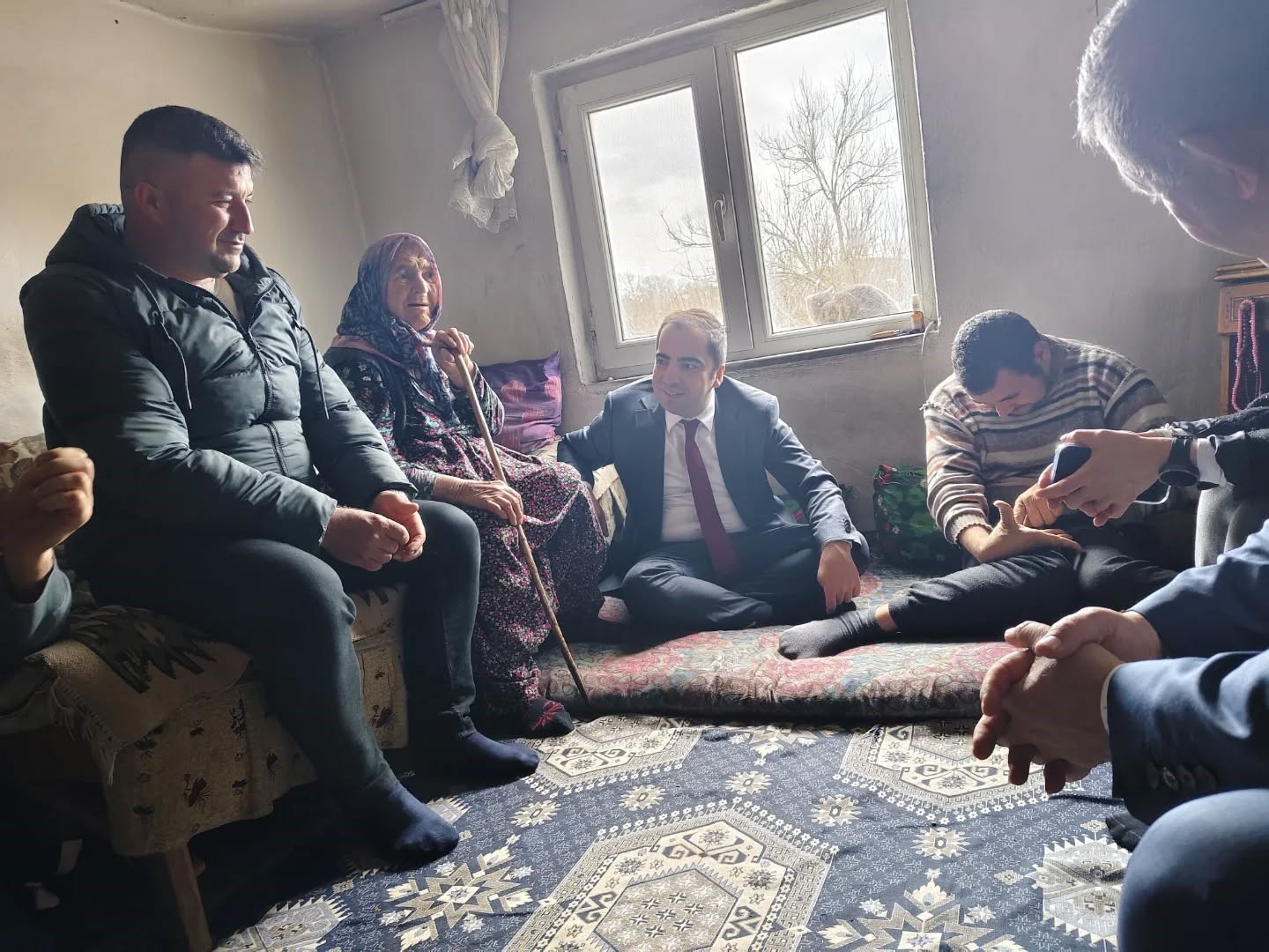 Yenipazar’da vatandaşlarla birebir temas
