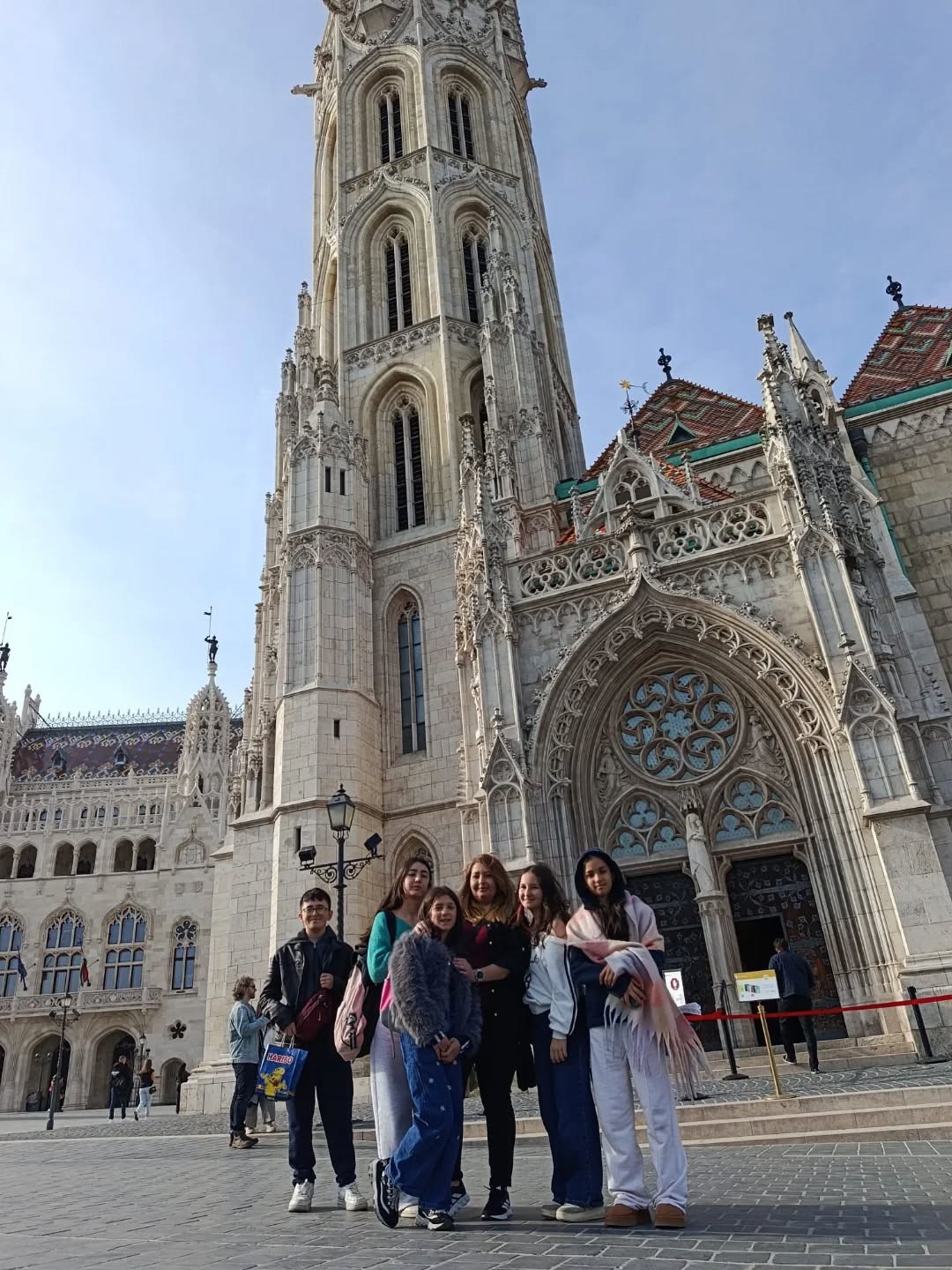 Yenipazarlı öğrenciler Erasmus ile Budapeşte’de eğitim deneyimi yaşadı
