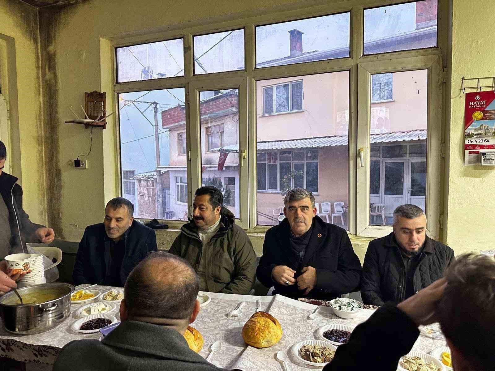 Yenişehir Belediye Başkanı, gün doğmadan vatandaşlarla buluşuyor
