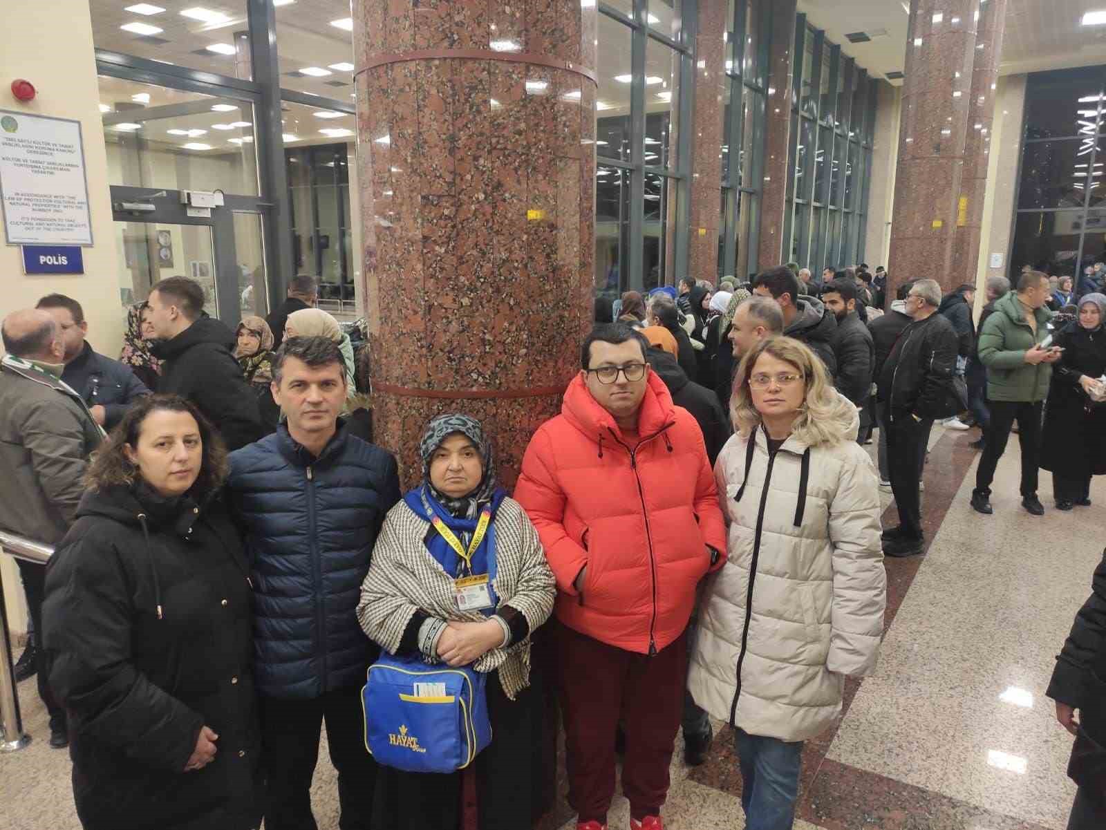 Yenişehir Uluslararası Havalimanı’nda umre yoğunluğu: Yıllık 20 bin yolcu hedefine ulaşıldı
