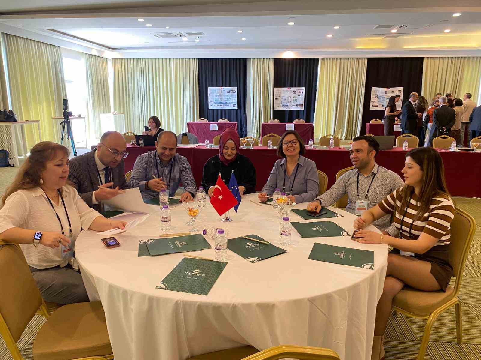 Yerelde katılımın gücü Antalya’da buluştu
