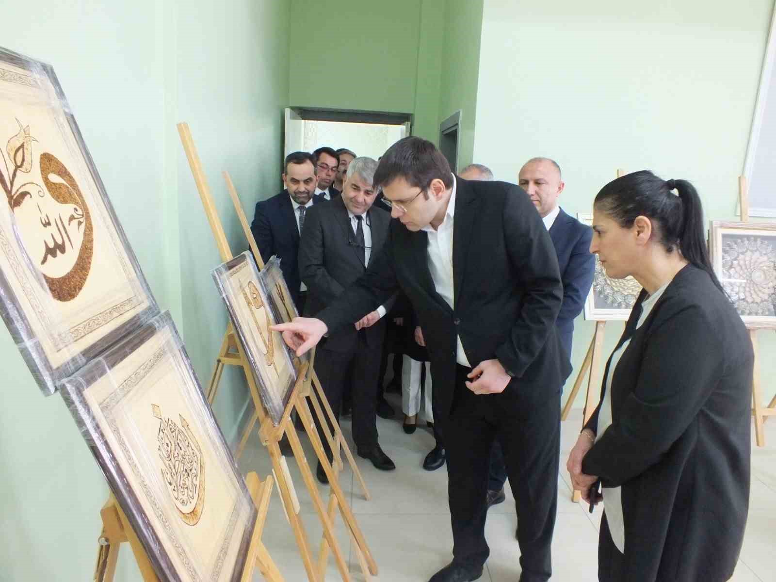 Yerköy’de manevi değerler sanatla anlatıldı
