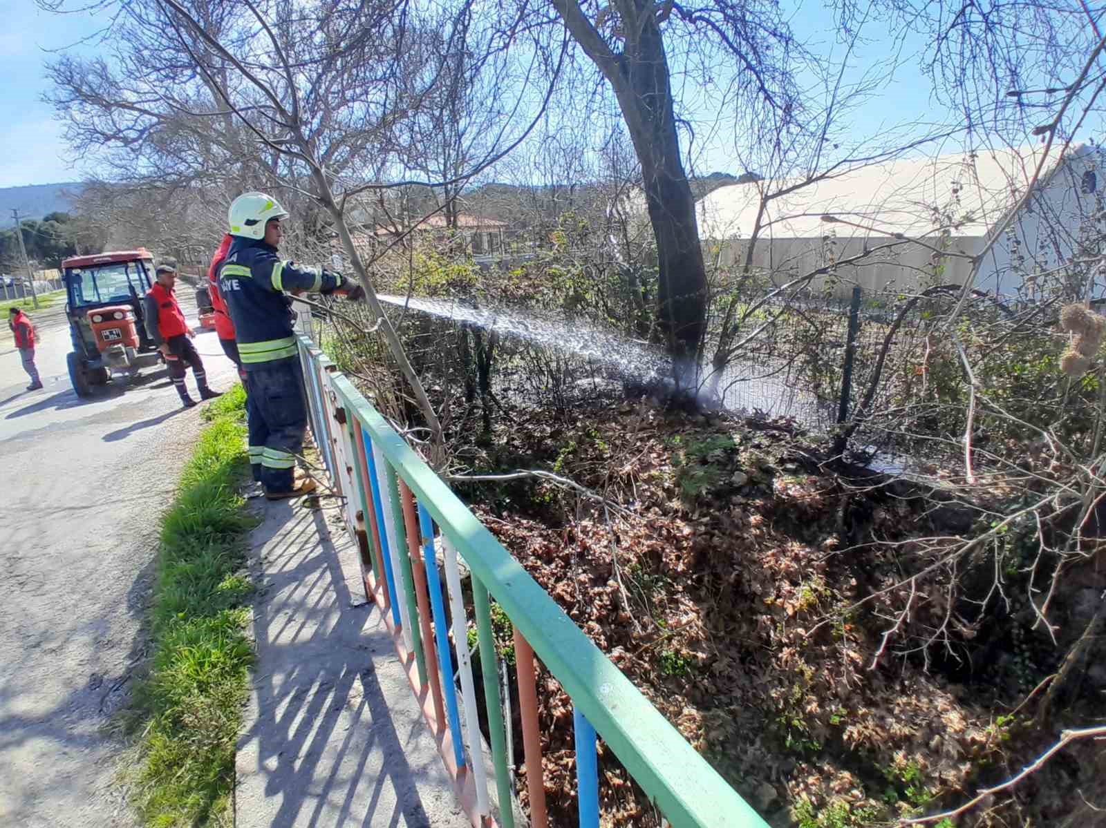 Yeşilyurt Maşat’ta otluk yangını
