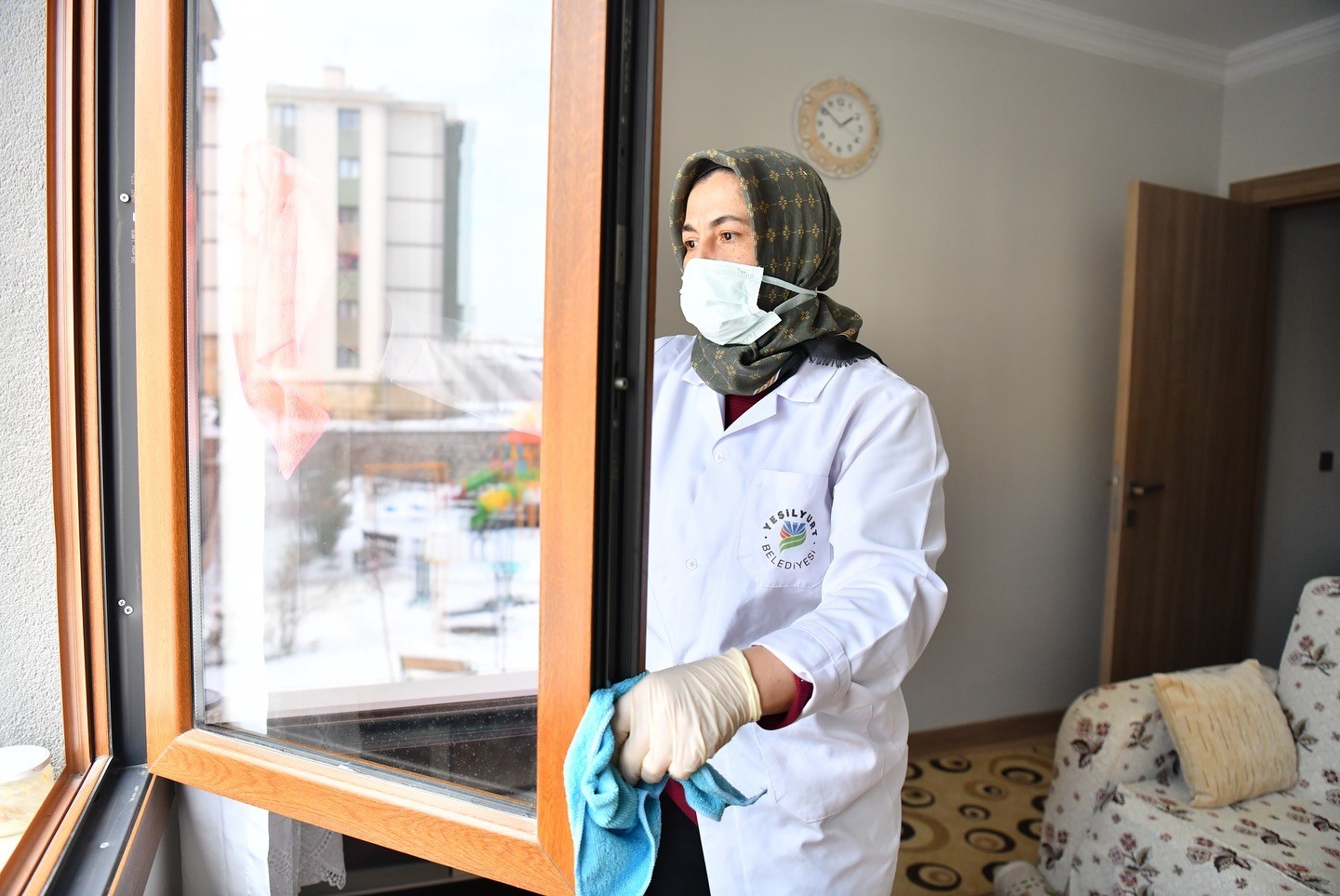 Yeşilyurt’ta büyükler baş tacı olmaya devam ediyor
