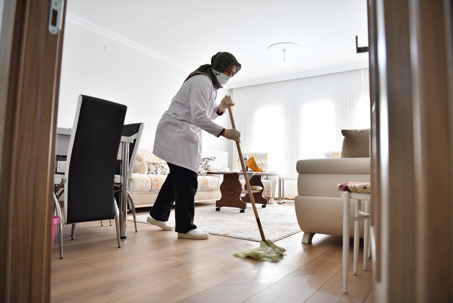 Yeşilyurt’ta büyükler baş tacı olmaya devam ediyor
