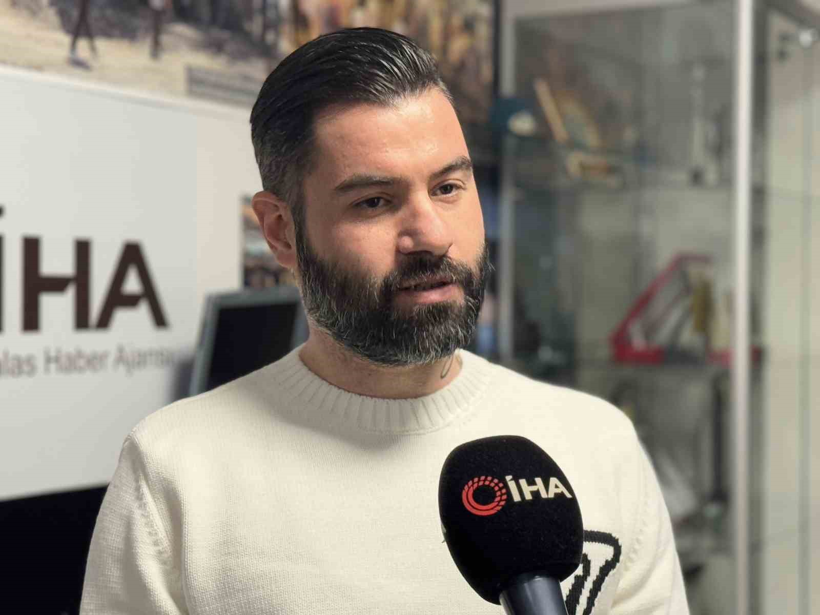 Yiğit Yazıcı: "Hedef WBC’nin altı kemeri"
Yiğit Yazıcı: "Hedef WBC’nin altı kemeri"