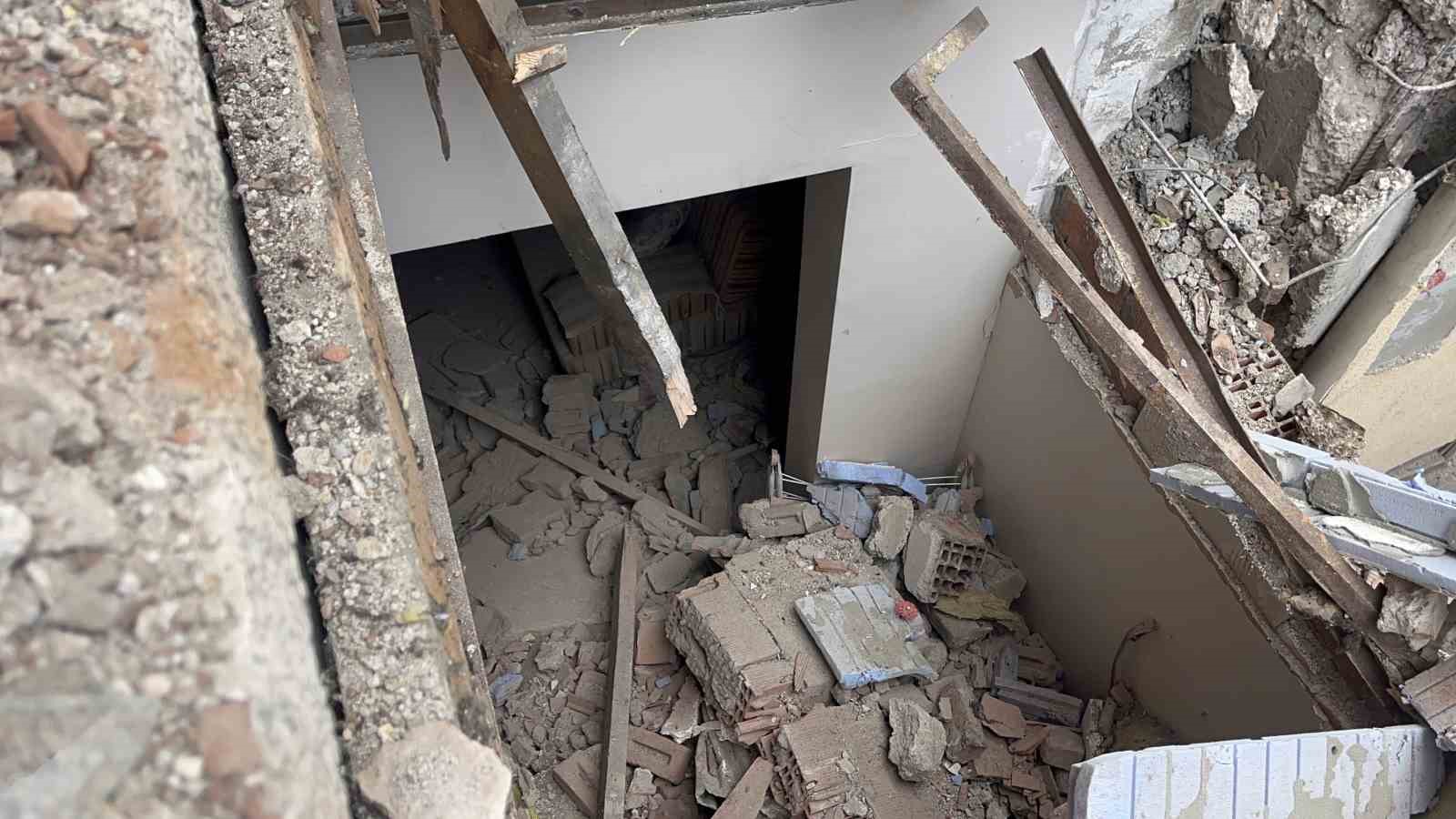 Yıkılmaya çalışılan bina sebebi ile zarar görenler artıyor
