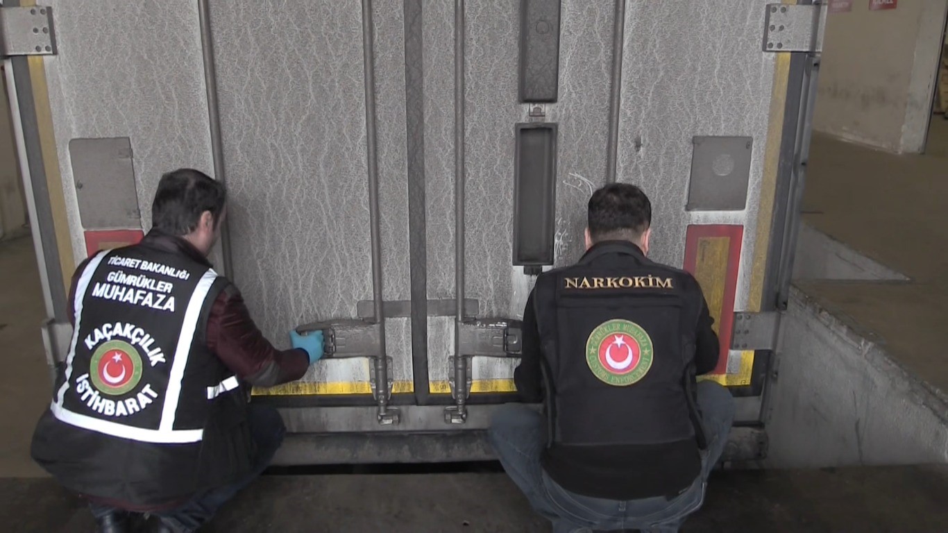 Yılbaşı öncesi Kapıkule’de dev uyuşturucu operasyonu: Yaklaşık 600 kilo zehir ele geçirildi
