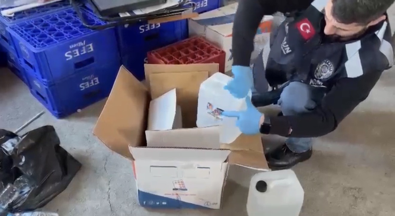 Yılbaşı öncesi sahte alkollü içki ele geçirildi
