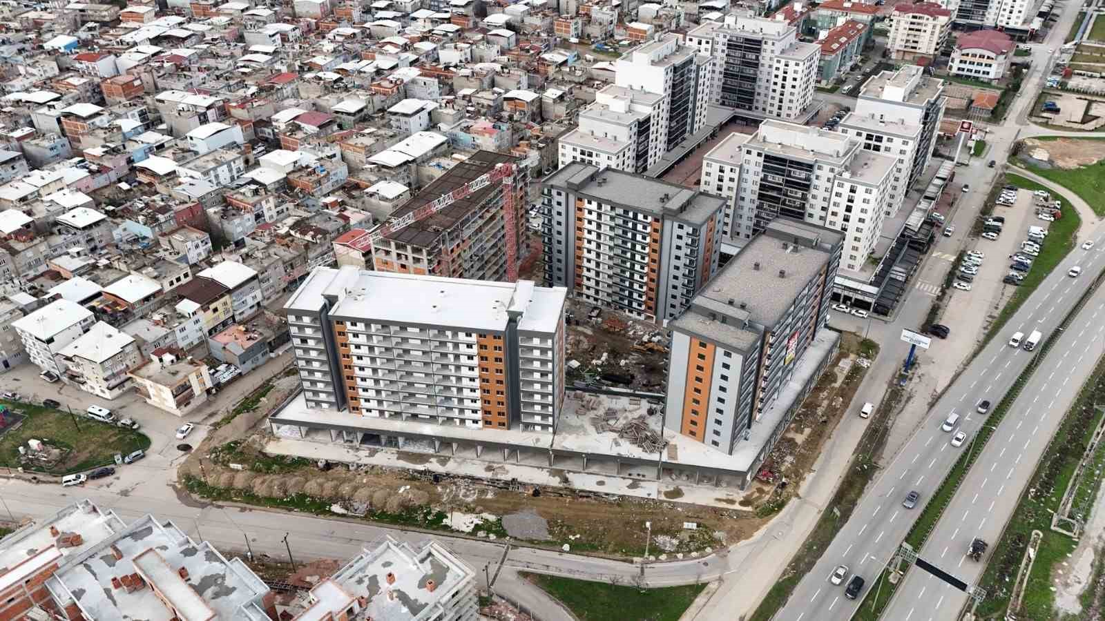 Yıldırım geleceği inşa ediyor
