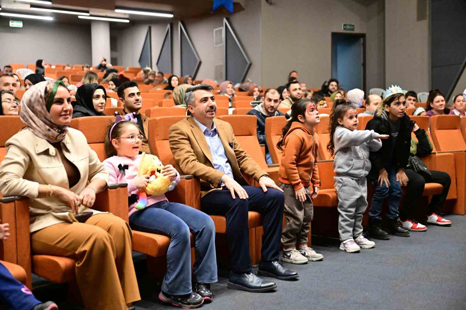 Yıldırım’da karne şenliği başladı
