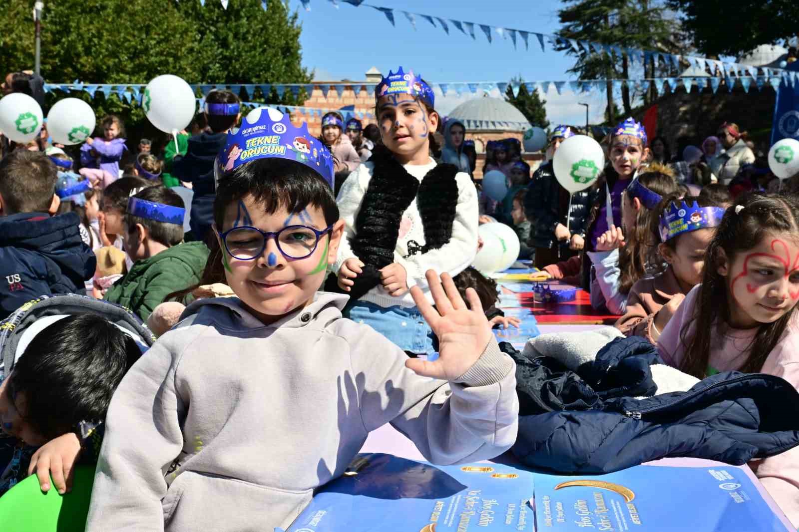 Yıldırım’da miniklerin tekne orucu heyecanı
