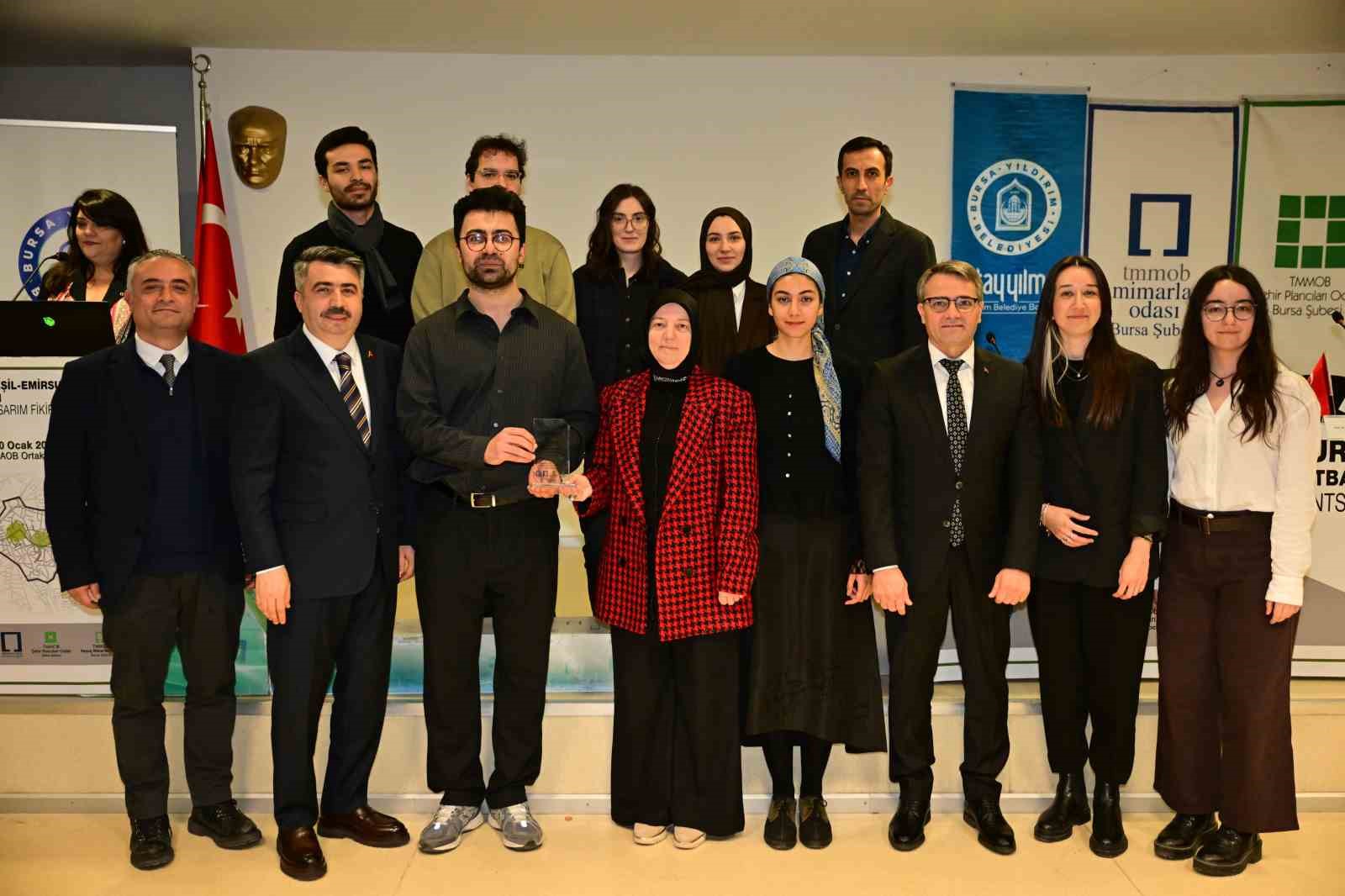 Yıldırım’da tarih ortak akılla ayağa kalkacak
Yıldırım’da tarih ortak akılla ayağa kalkacak