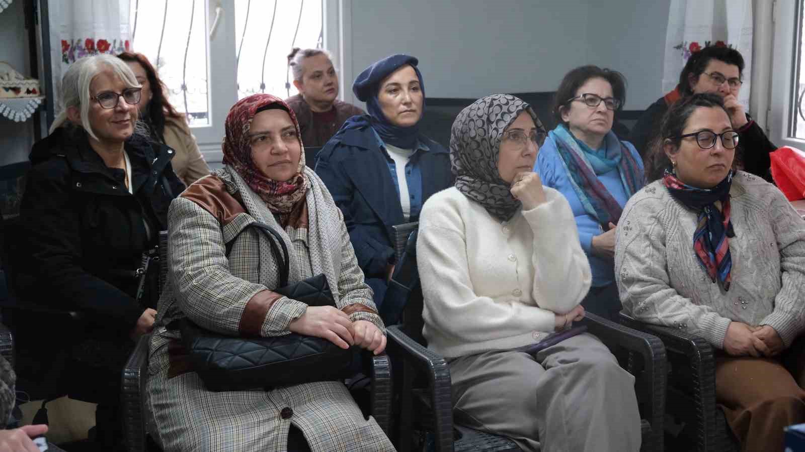 Yıldırım’dan kadınlara e-ticaret eğitimi
Yıldırım’dan kadınlara e-ticaret eğitimi