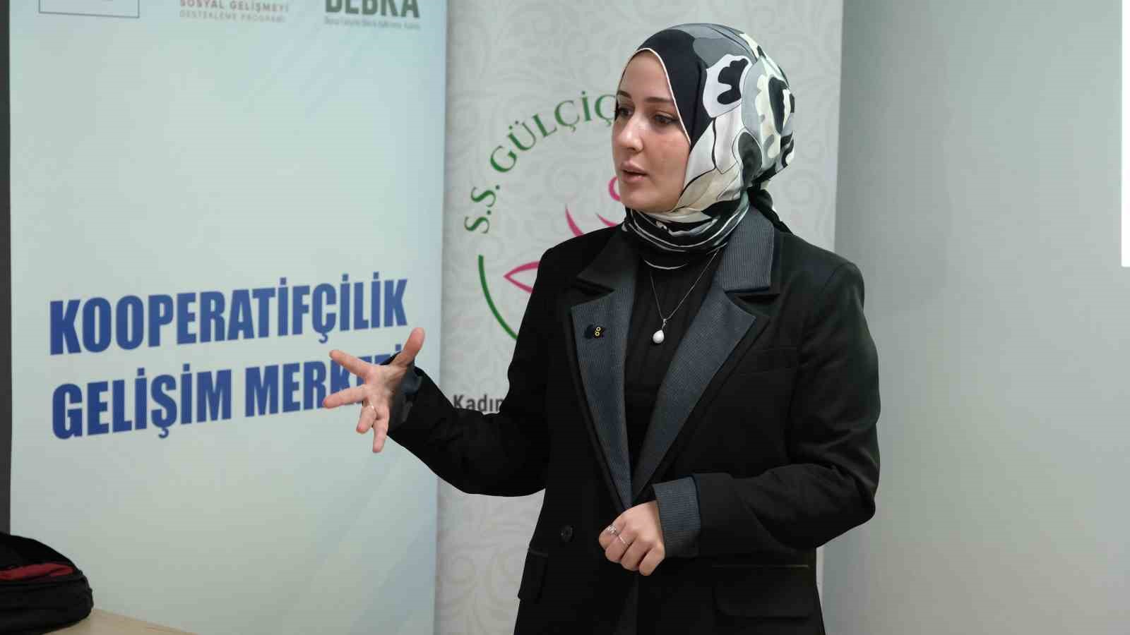 Yıldırım’dan kadınlara e-ticaret eğitimi
Yıldırım’dan kadınlara e-ticaret eğitimi