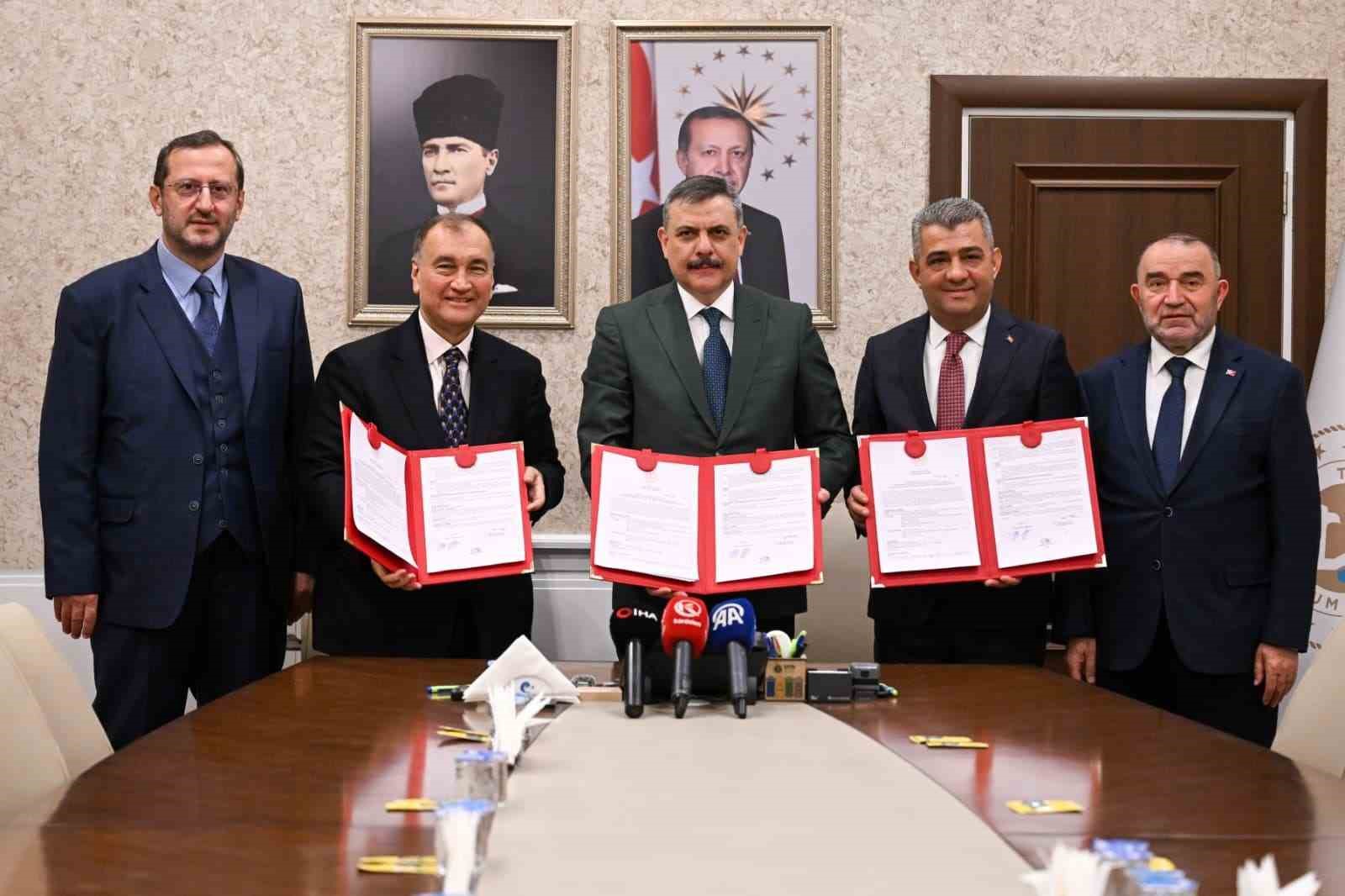 Yıldız Holding’den Gastronomi Liseleri Projesi’ne destek
