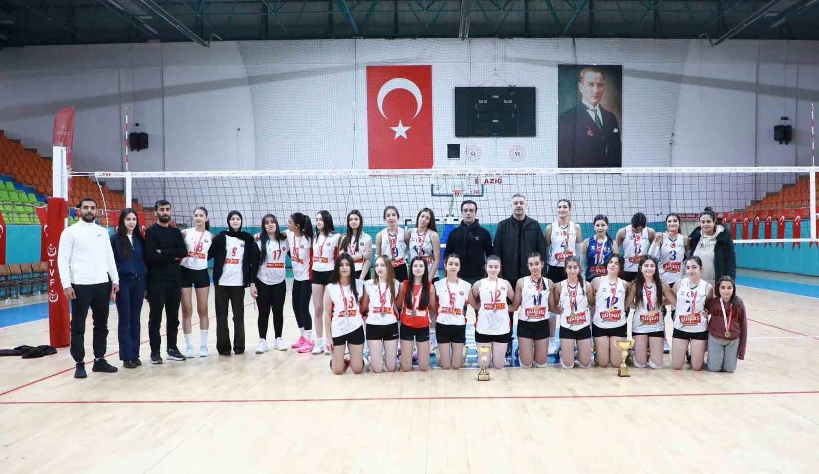 Yıldız Kadınlar Voleybol İl Birinciliği tamamlandı
