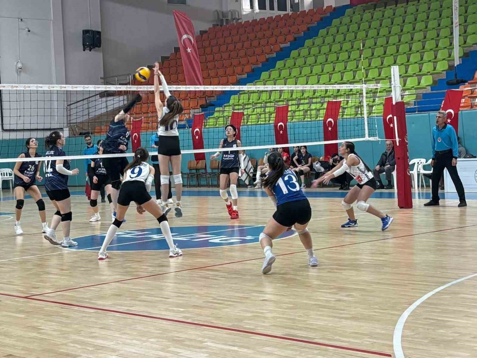 Yıldız Kadınlar Voleybol İl Birinciliği tamamlandı
