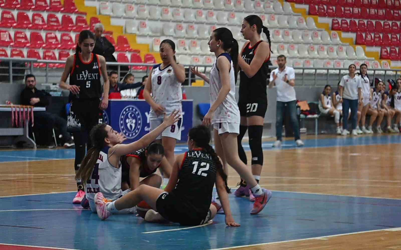 Yıldızlar basketbol yarıfinal müsabakaları Yozgat’ta tamamlandı
Yıldızlar basketbol yarıfinal müsabakaları Yozgat’ta tamamlandı