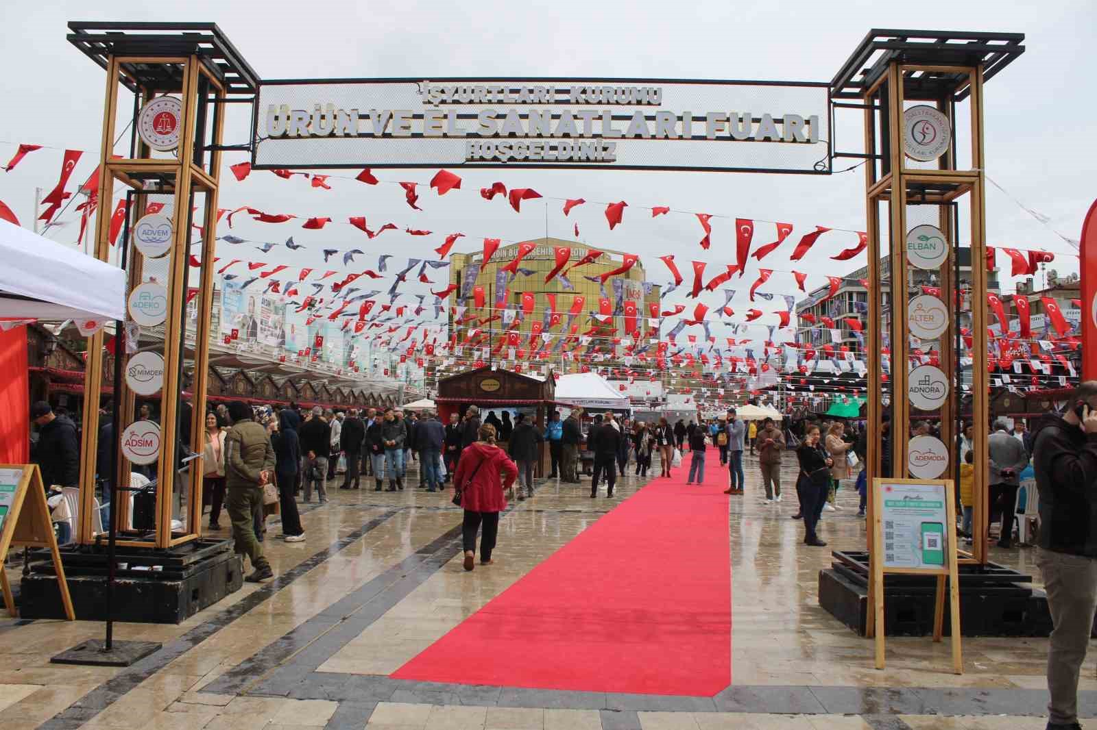 Yılın ilk fuarı Aydın’da kapılarını açtı
Yılın ilk fuarı Aydın’da kapılarını açtı