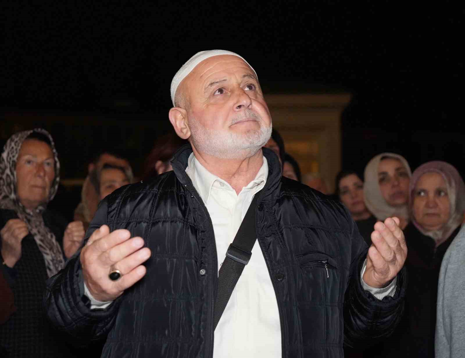 Yılların hasreti sona erdi, hacı adayları kutsal topraklara uğurlandı
