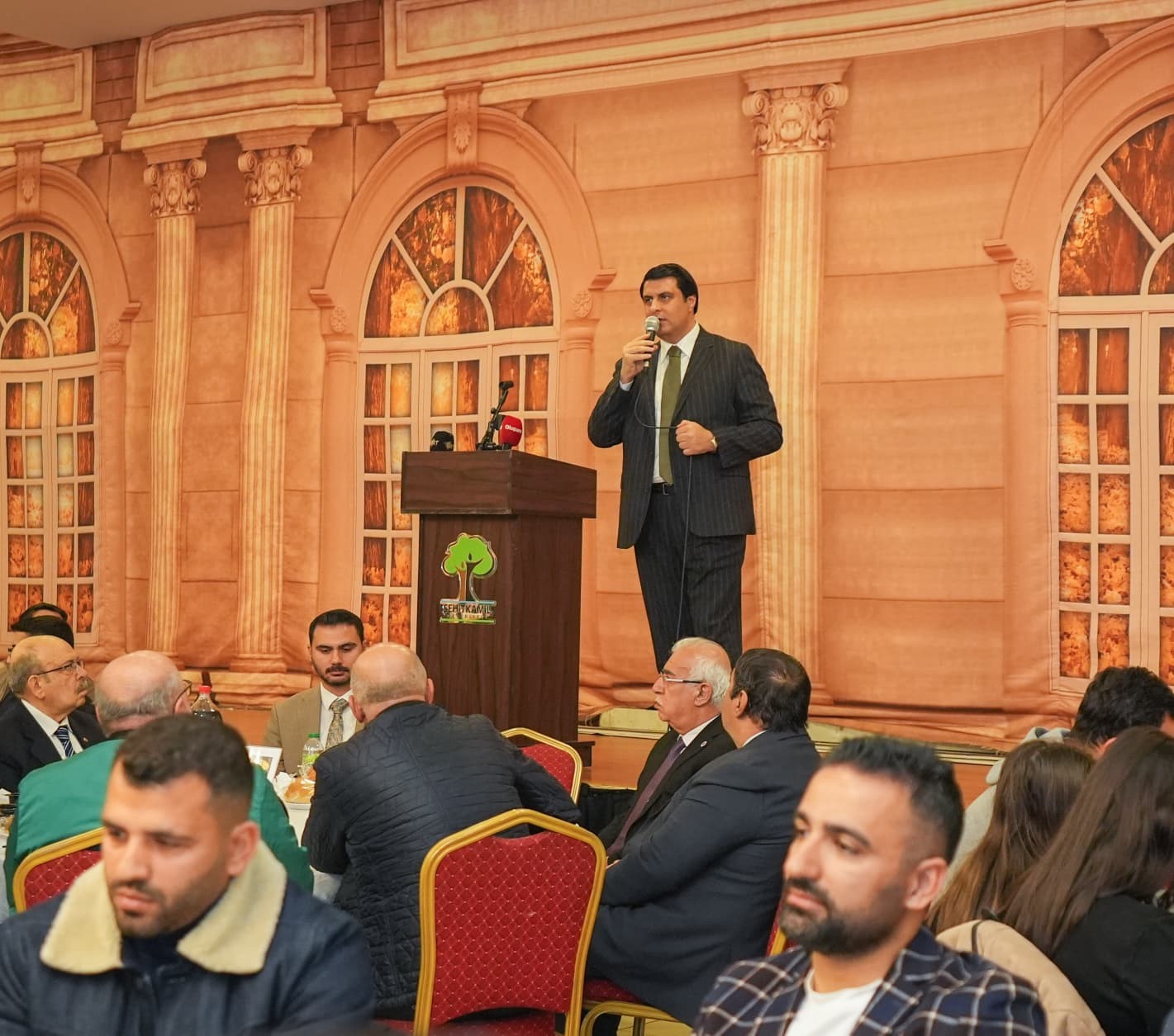 Yılmaz, amatör sporcularla iftar sofrasında buluştu
