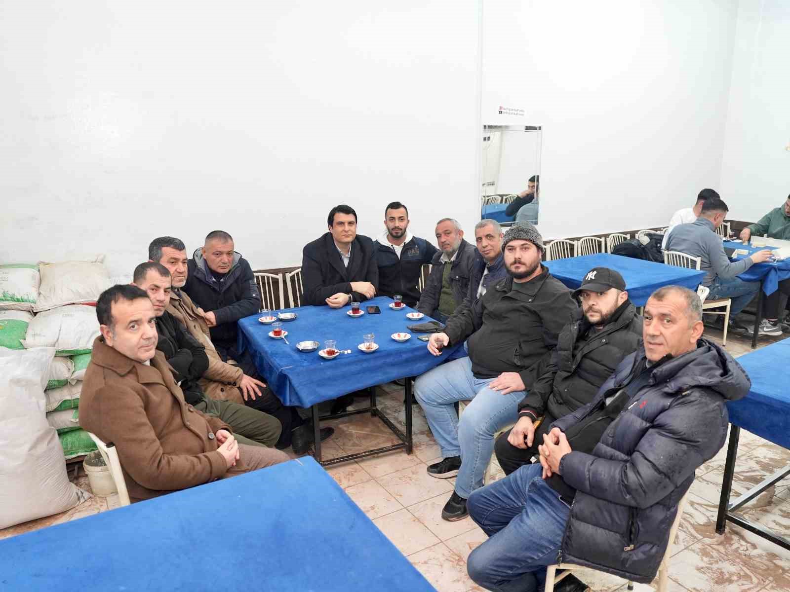 Yılmaz, tarihi mahallelerde esnaf ve vatandaşlarla buluştu
Yılmaz, tarihi mahallelerde esnaf ve vatandaşlarla buluştu