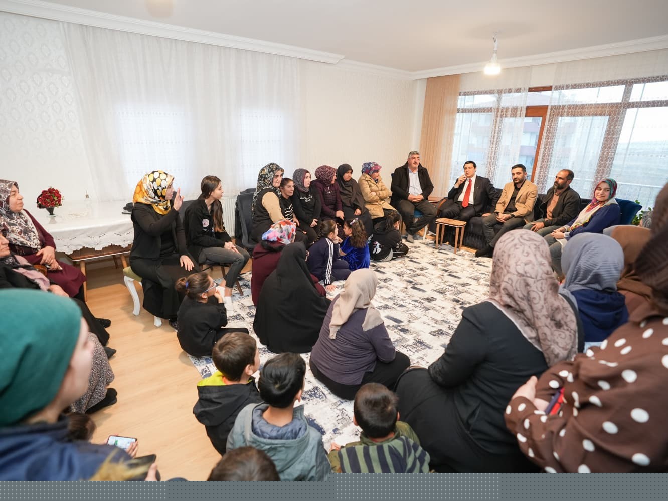 Yılmaz’dan Kuzeyşehir’e ziyaret
Yılmaz’dan Kuzeyşehir’e ziyaret